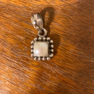 Silpada Pearl Sterling Silver Button Frame Pendant S1211 .925